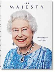 Her Majesty. A Photographic History 1926–Today XL